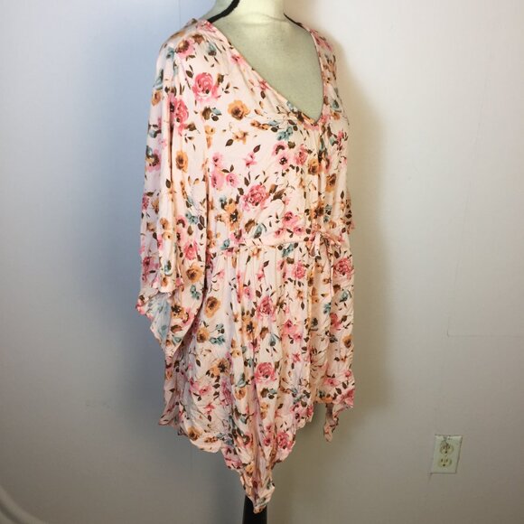 Torrid Blouse Tunic Top 2X Womans Plus Pink Floral Criss Cross Back Drawstring - Picture 2 of 15